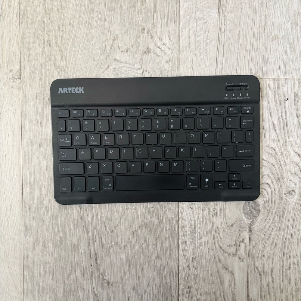 ARTECK KEYBOARD